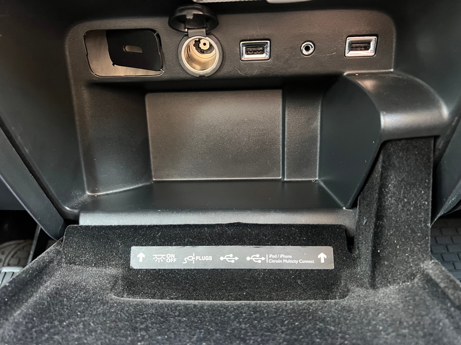 CITROEN C4 Picasso 1.2 Pure Tech Intensive-image-22
