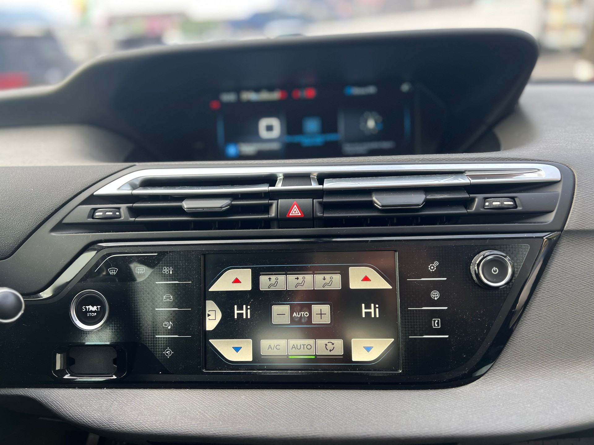 CITROEN C4 Picasso 1.2 Pure Tech Intensive-image-17