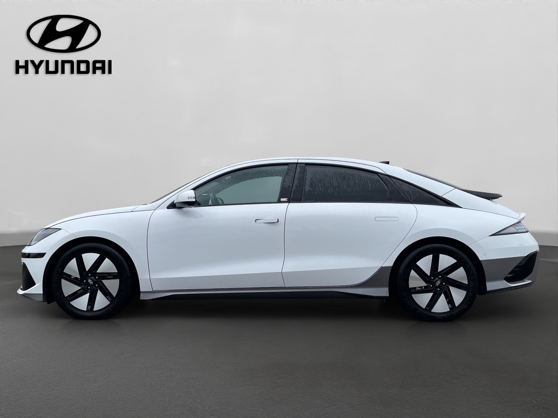 HYUNDAI Ioniq 6 77kWh Launch Edition 2WD-showroom-element-2
