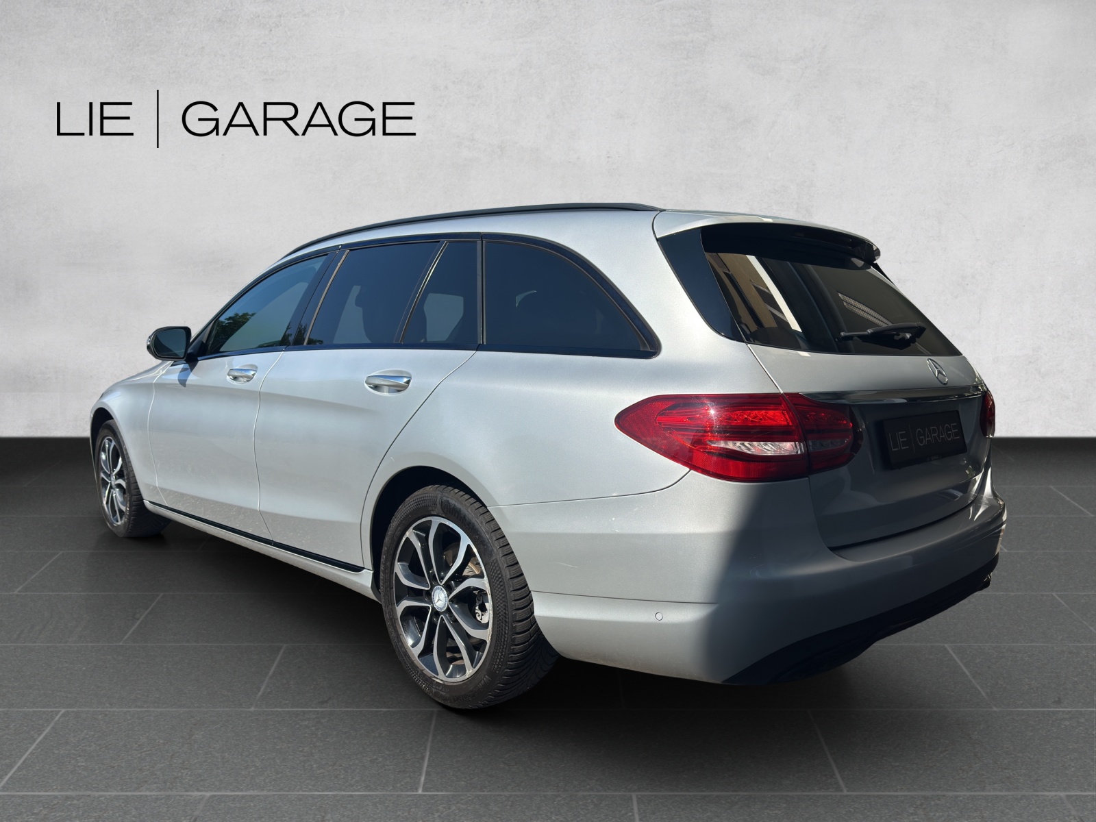 MERCEDES-BENZ C 200 BlueTEC Avantgarde 7G-Tronic-showroom-element-1