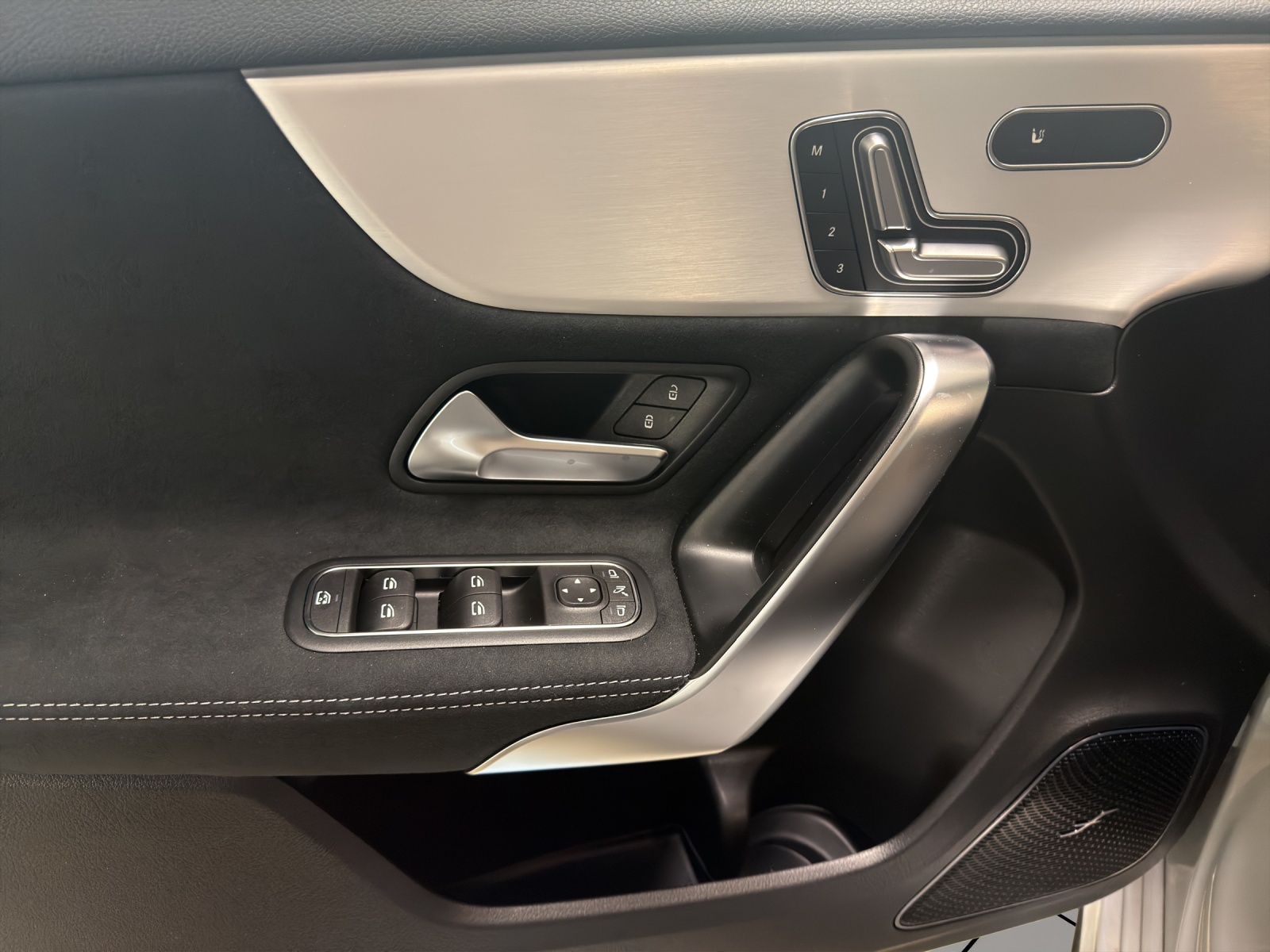 Image MERCEDES-BENZ A-220 A 220 4Matic 8G-DCT