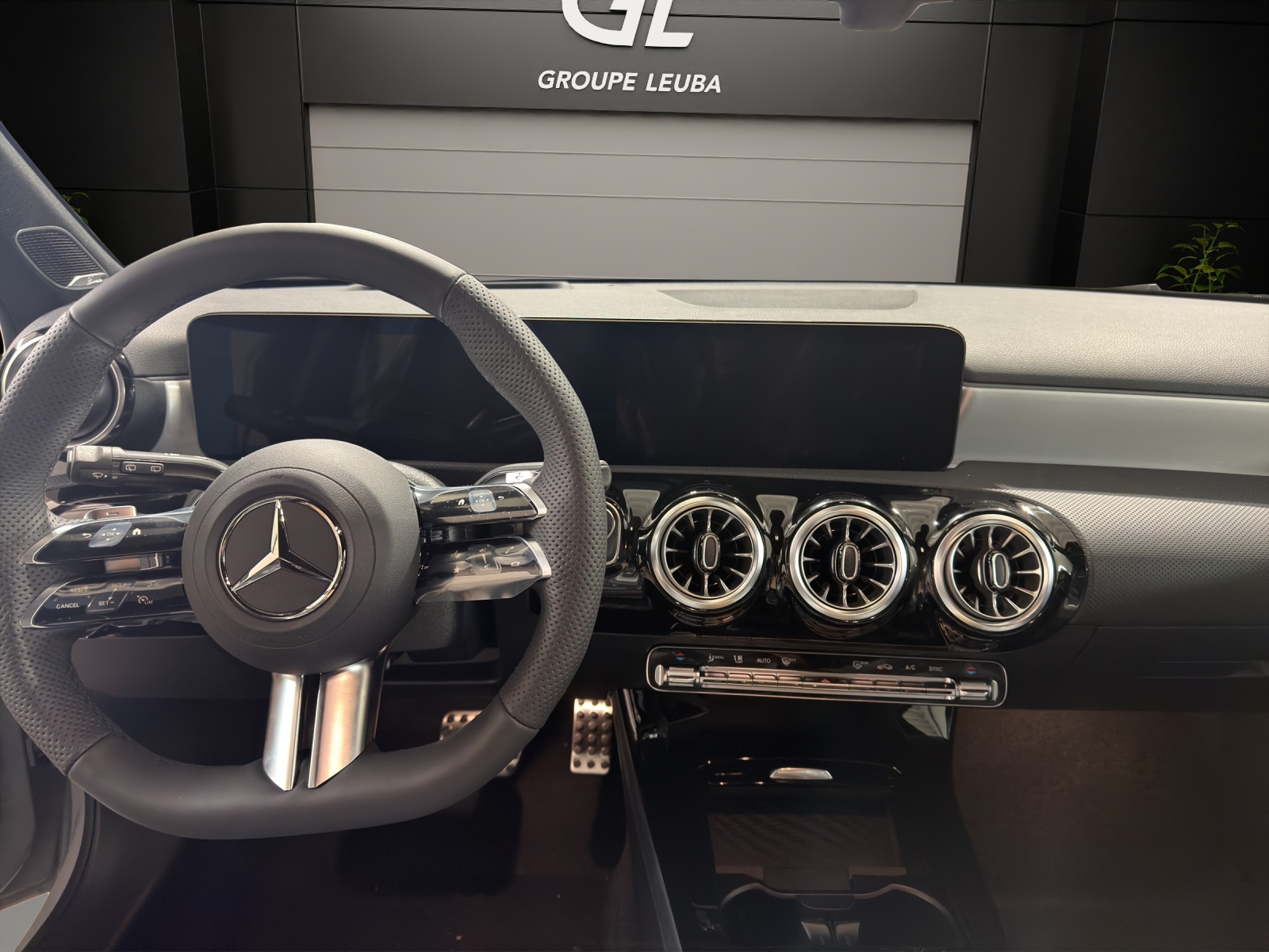 Image MERCEDES-BENZ A-220 A 220 4Matic 8G-DCT