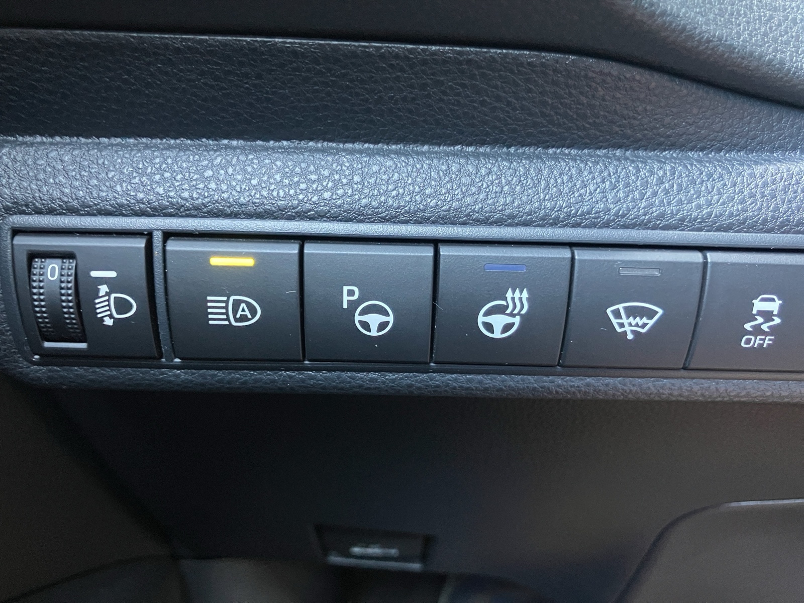 SUZUKI Swace 1.8 Compact Top Hybrid-image-19