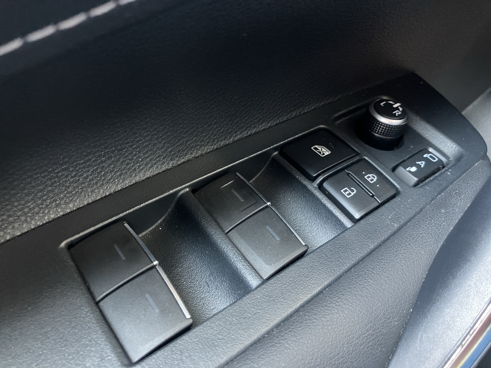 SUZUKI Swace 1.8 Compact Top Hybrid-image-20