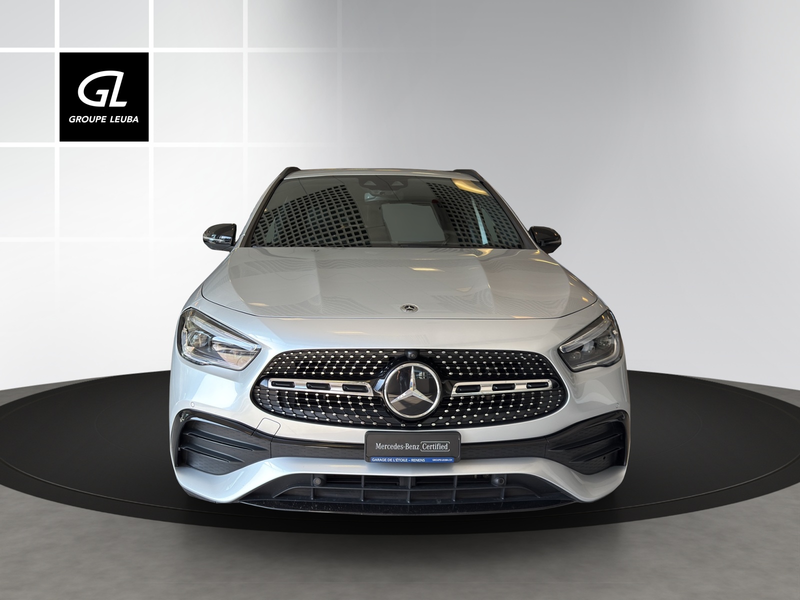 MERCEDES-BENZ GLA 250e AMG Line 8G-DCT-showroom-element-1