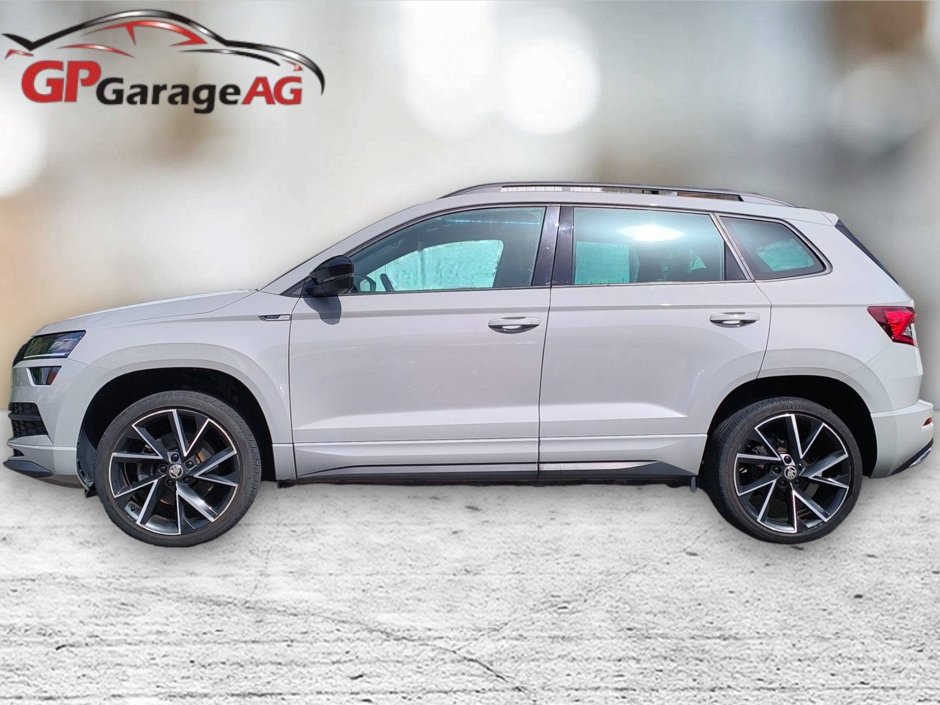 SKODA Karoq 1.5 TSI ACT SportLine DSG-showroom-element-2