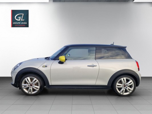 MINI Cooper SE-showroom-element-2