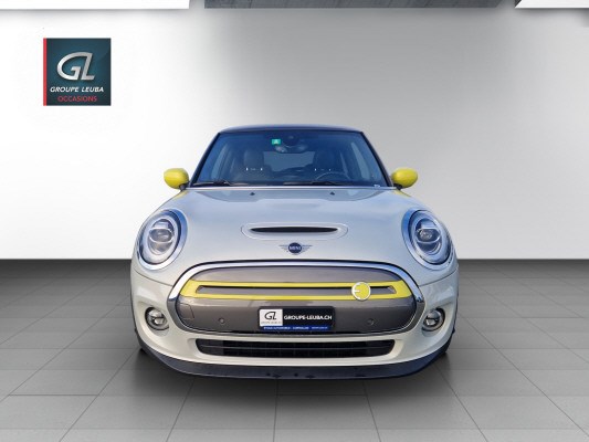 MINI Cooper SE-showroom-element-3