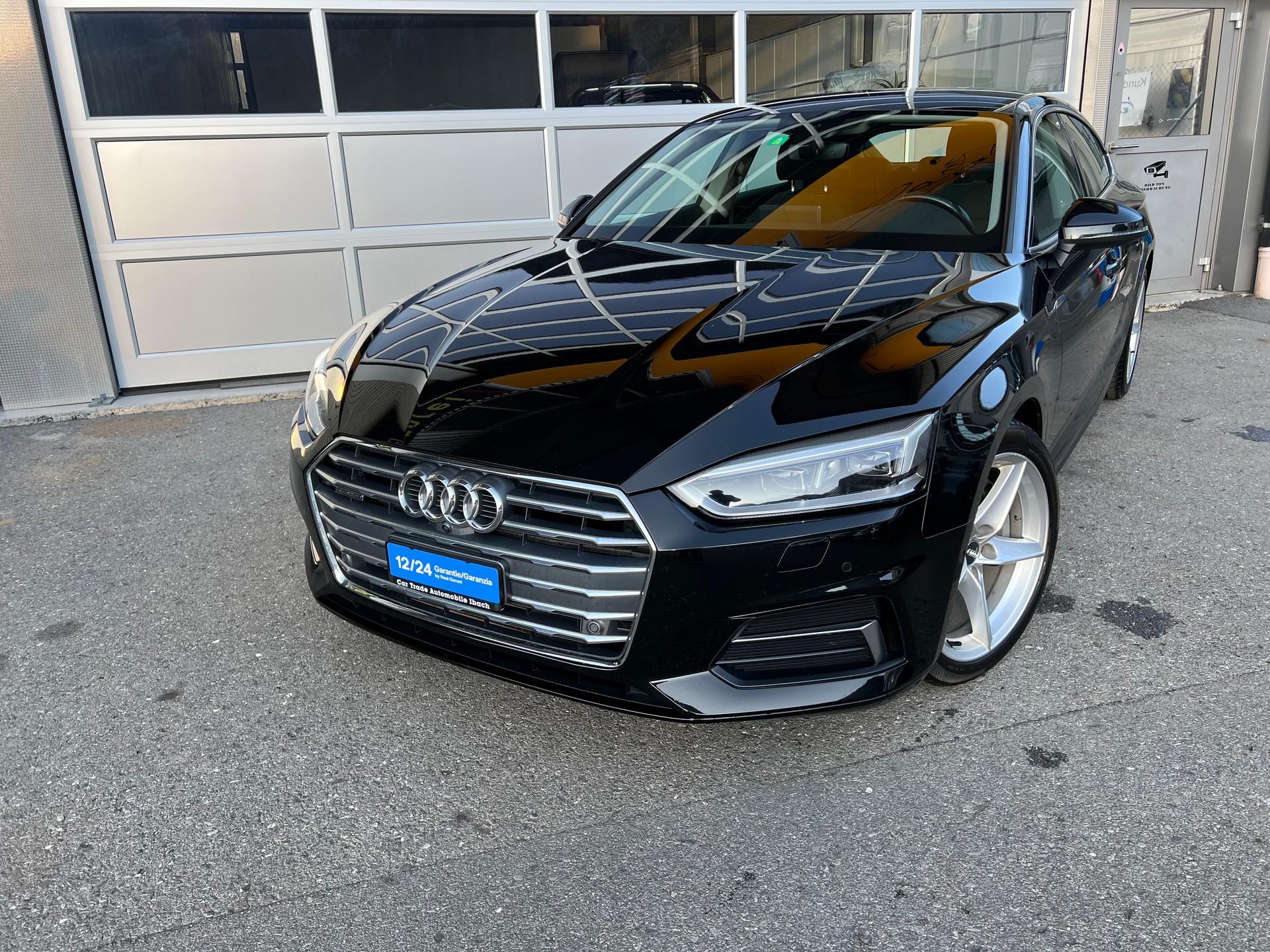 AUDI A5 Sportback 2.0 TFSI Sport quattro S-tronic *** frisch ab MFK mit 1 Jahr Garantie ***-showroom-element-3