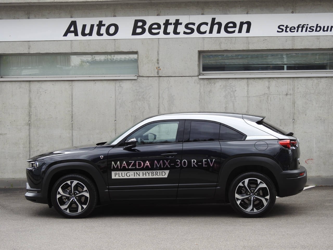 MAZDA MX-30 e-Skyactiv R-EV Advantage-image-4