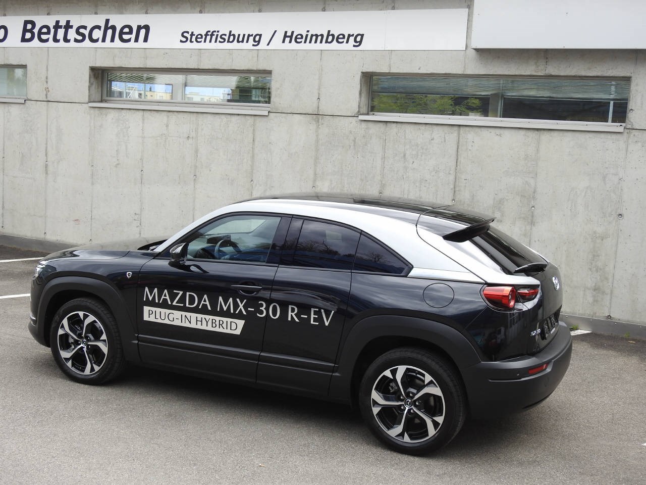 MAZDA MX-30 e-Skyactiv R-EV Advantage-image-5