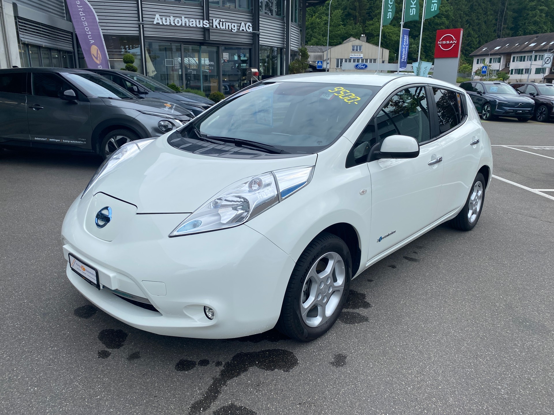 NISSAN Leaf acenta 30kWh (incl battery)-showroom-element-1