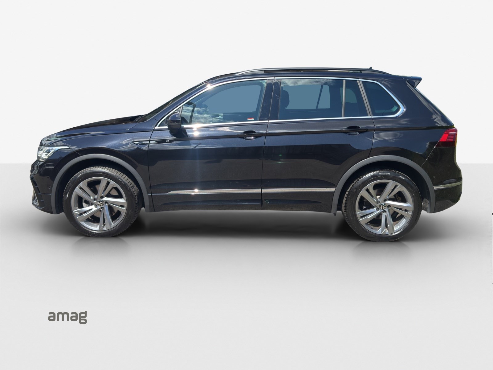 VW Tiguan 2.0 TDI SCR R-Line 4Motion DSG-showroom-element-1