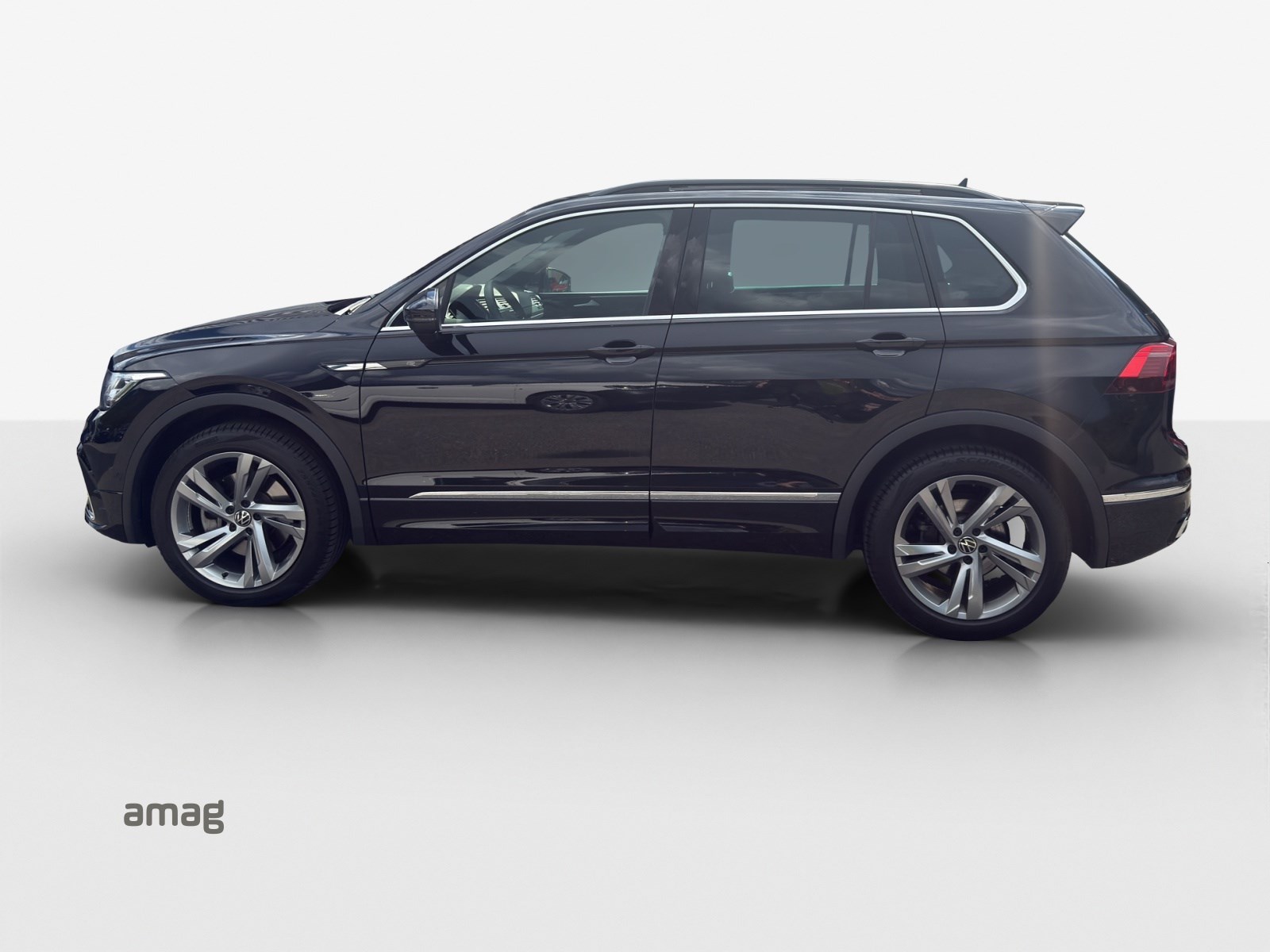 VW Tiguan 2.0 TDI SCR R-Line 4Motion DSG-showroom-element-1