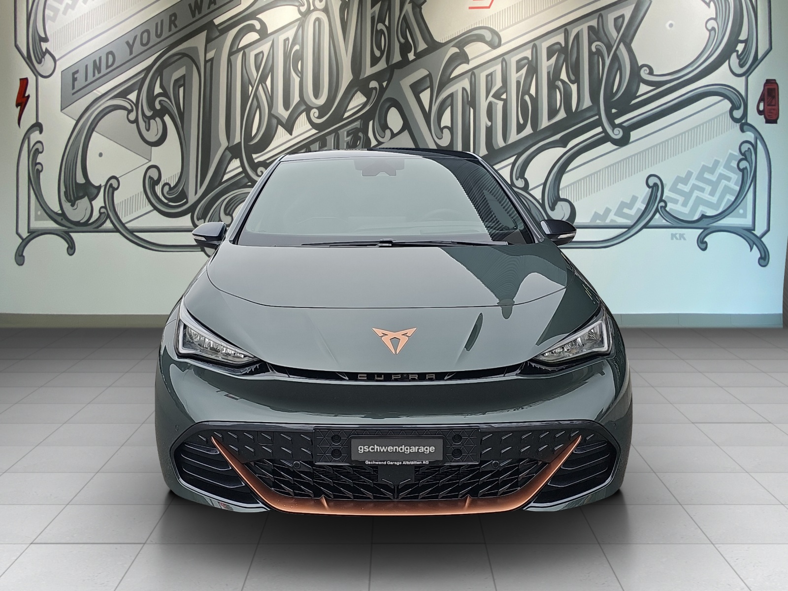 CUPRA Born 79 kWh VZ-showroom-element-1