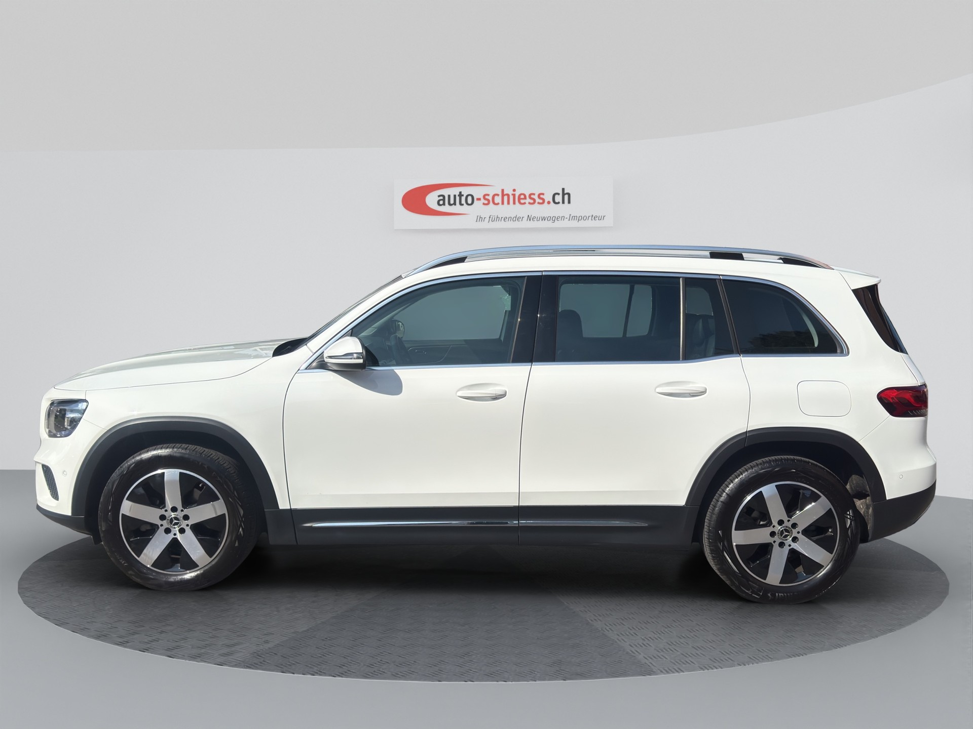 MERCEDES-BENZ GLB 200 4Matic Progressive 8G-Tronic-image-7