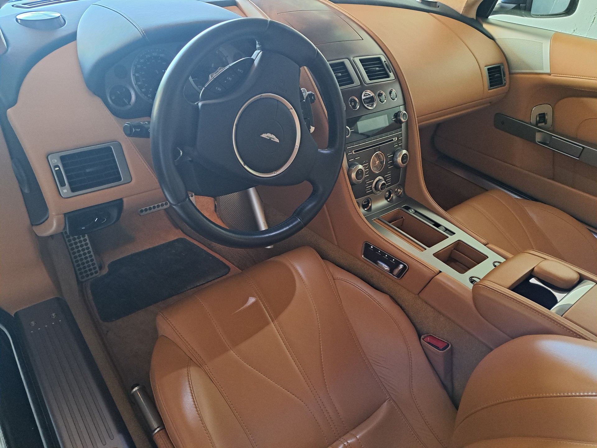ASTON MARTIN Virage Coupé V12 5.9-48 Touchtronic2-showroom-element-2