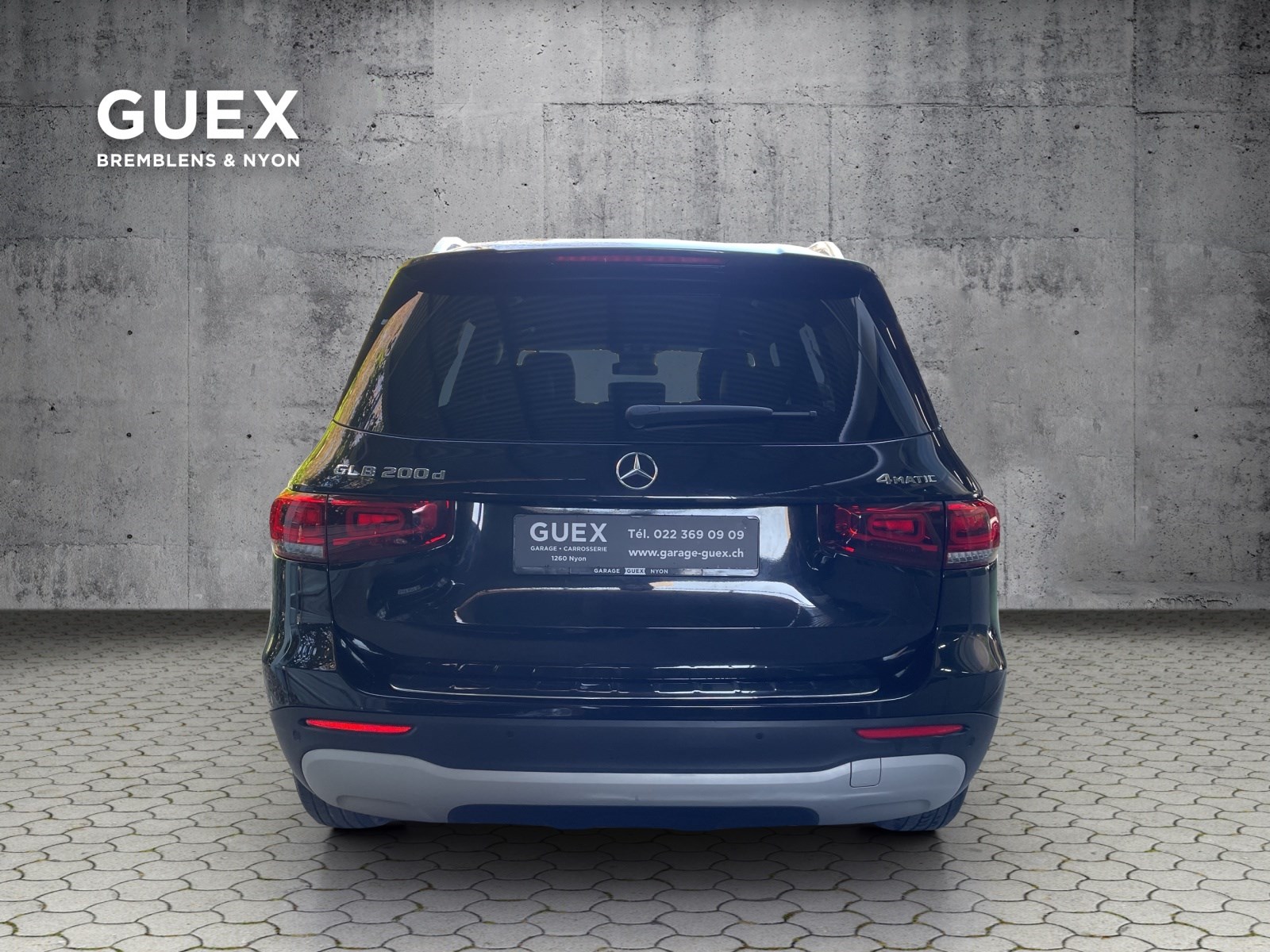 MERCEDES-BENZ GLB 200 d Style 4matic-showroom-element-3