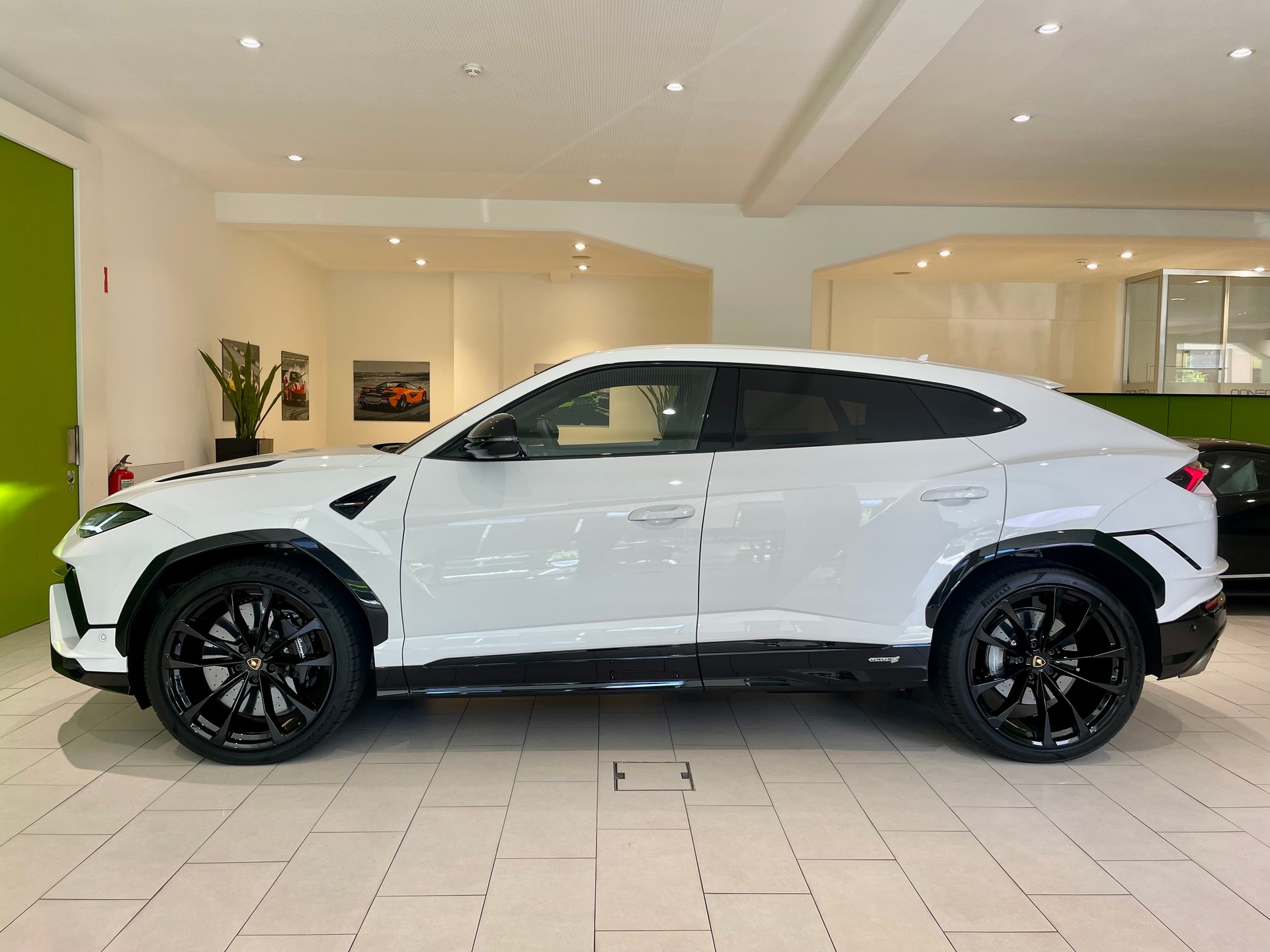 LAMBORGHINI Urus S