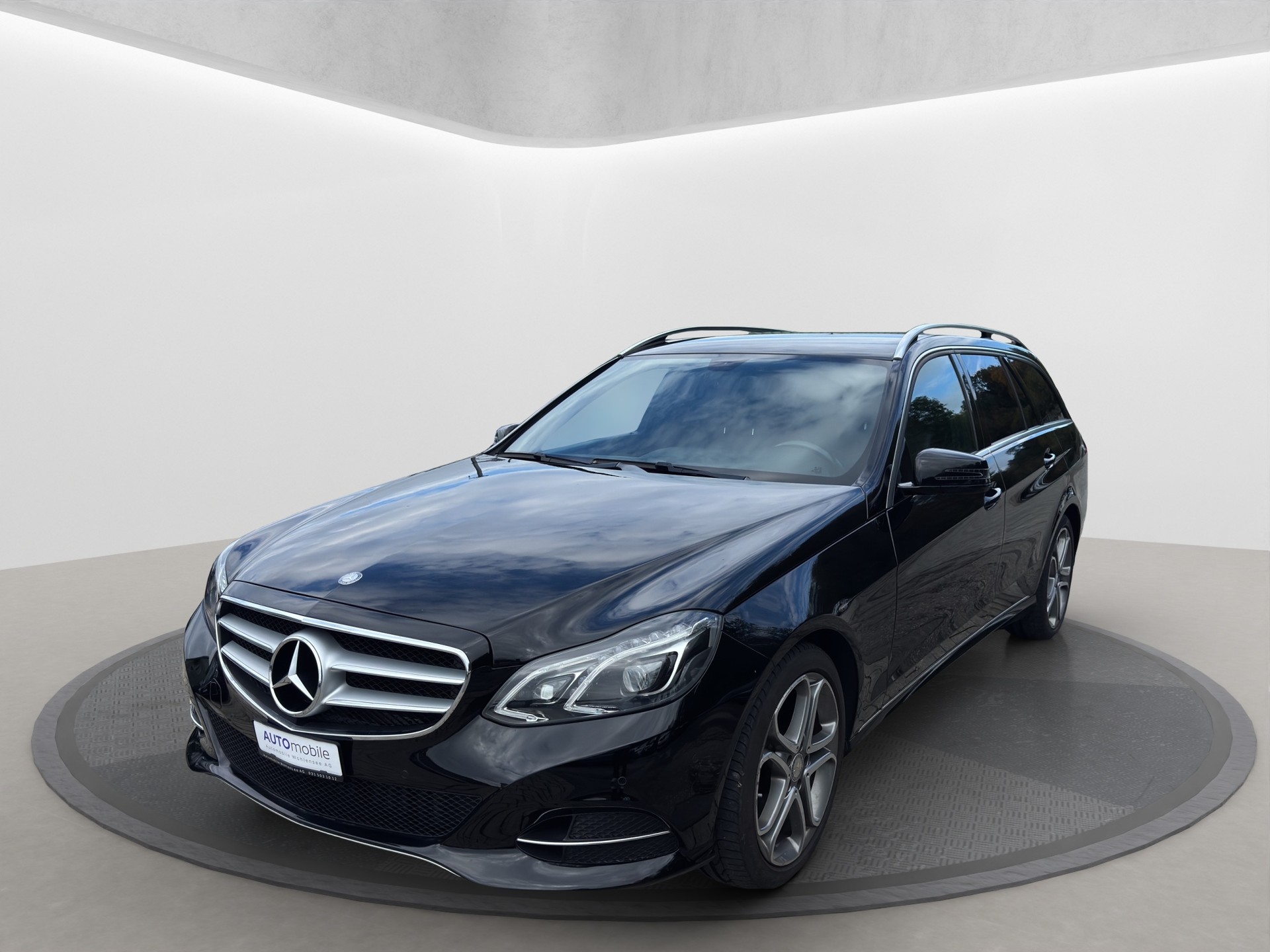 MERCEDES-BENZ E 250 BlueTEC Avantgarde 9G-Tronic-showroom-element-1