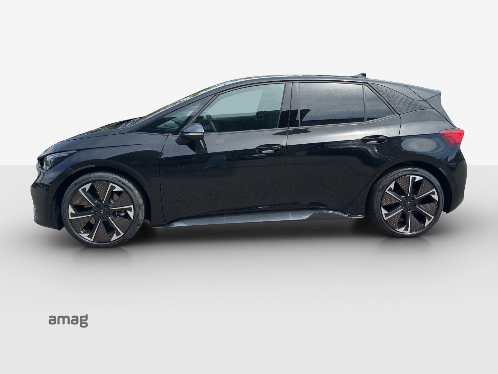 CUPRA Born 59 kWh e-Boost-showroom-element-1