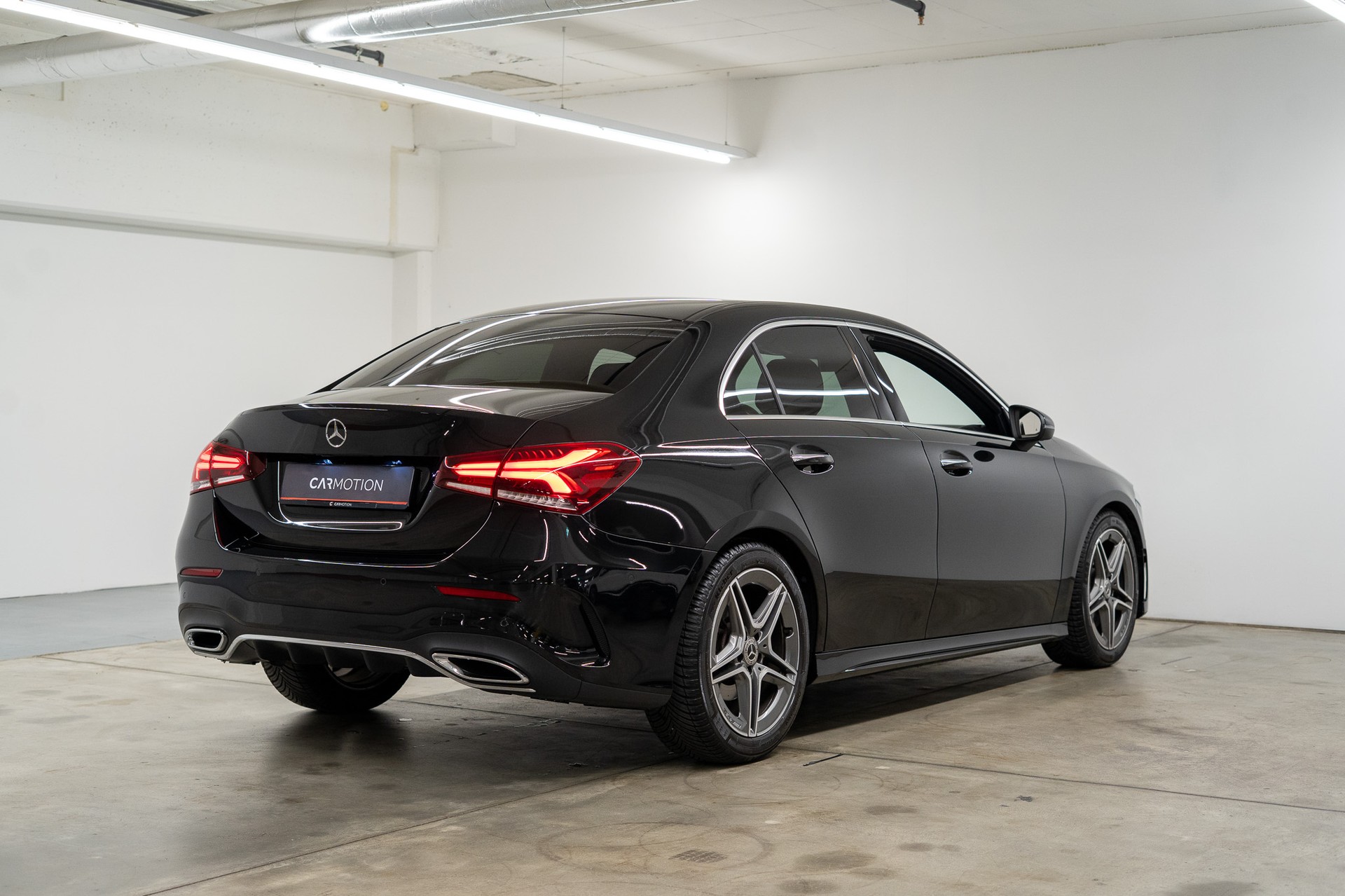 MERCEDES-BENZ A 220 AMG Line 4m Limousine *CH-Fahreug*-showroom-element-3