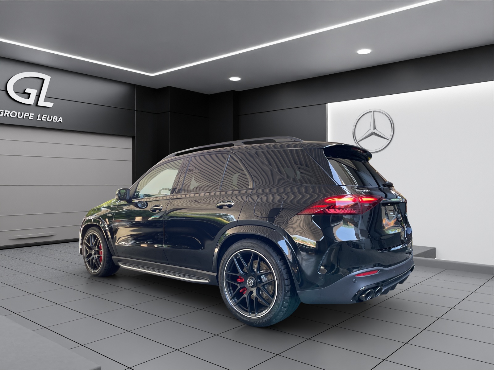 MERCEDES-BENZ GLE 53 AMG Hybrid EQ Star 4Matic+ 9G-Tronic-showroom-element-3