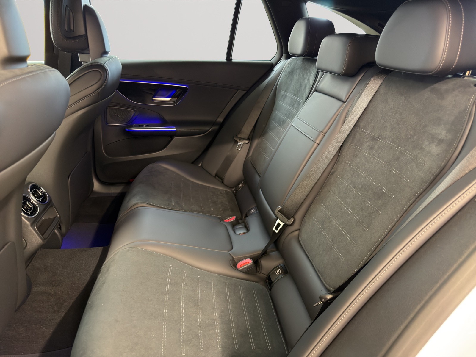 Image MERCEDES-BENZ C-220 C 220 d T 4 Matic Swiss Star