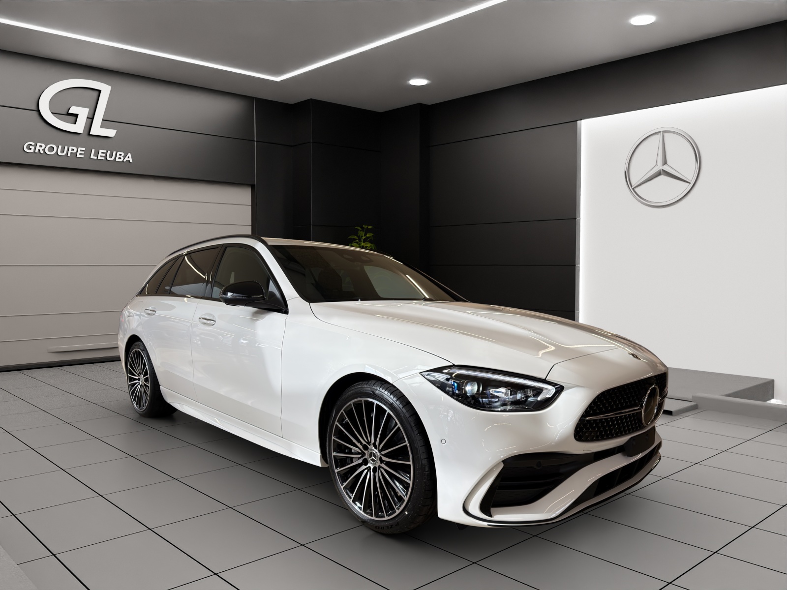 Photo MERCEDES-BENZ C-220 C 220 d T 4 Matic Swiss Star