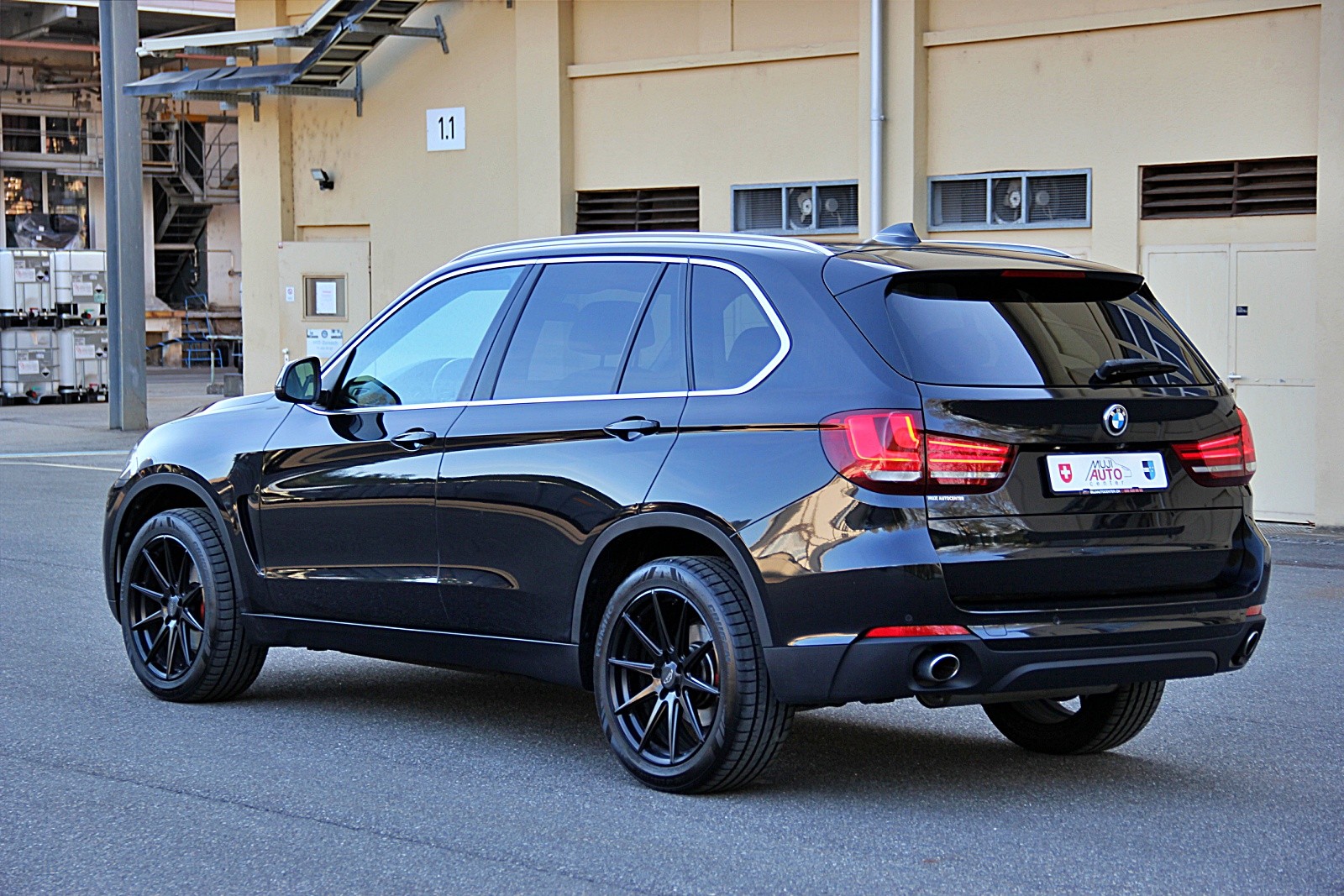 BMW X5 xDrive 30d Steptronic-showroom-element-2