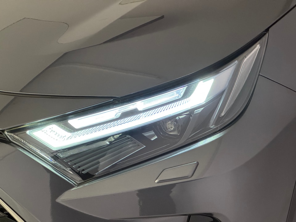 RAV4 Plug-in Hybrid 2.5 Premium AWD-i