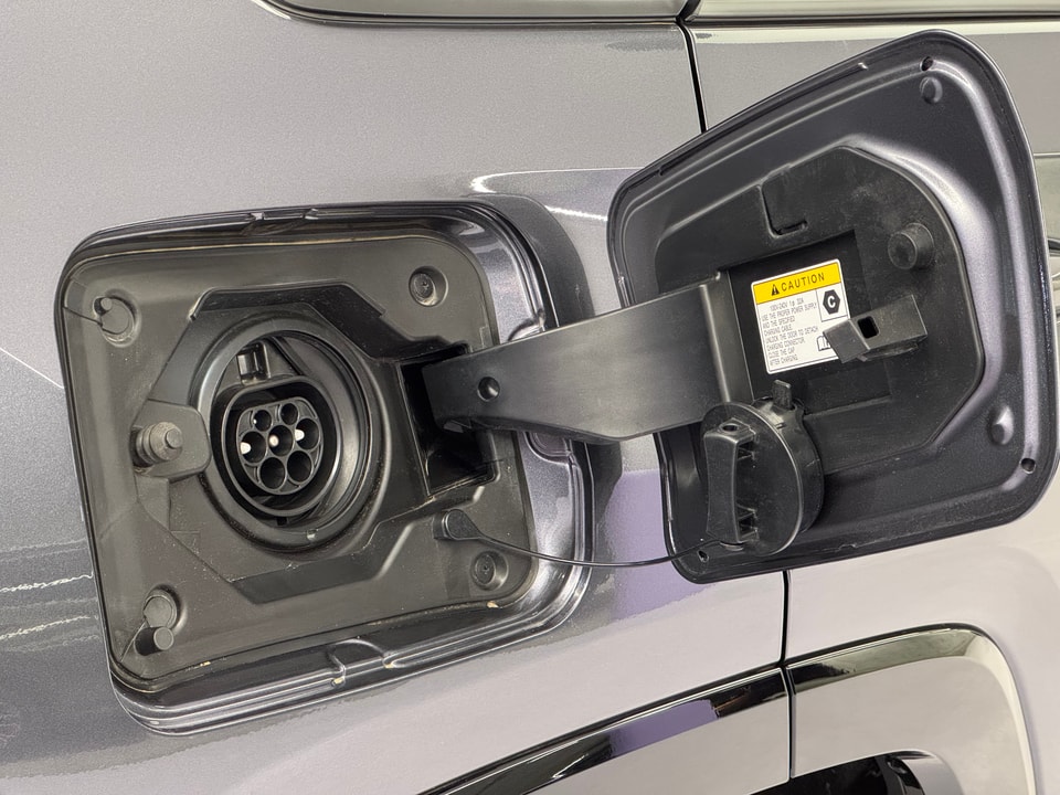 RAV4 Plug-in Hybrid 2.5 Premium AWD-i