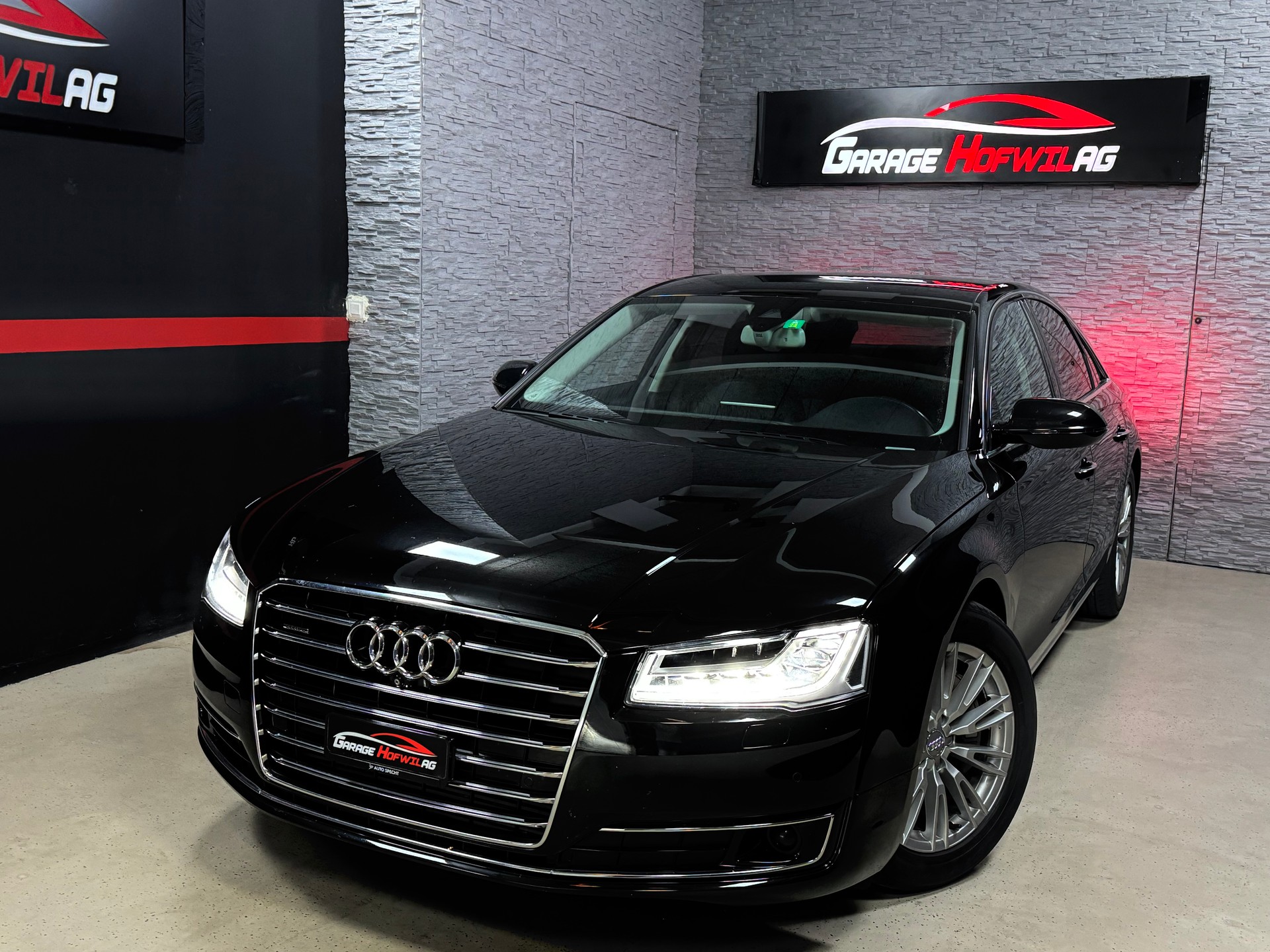 AUDI A8 3.0 TDI quattro tiptronic-showroom-element-1