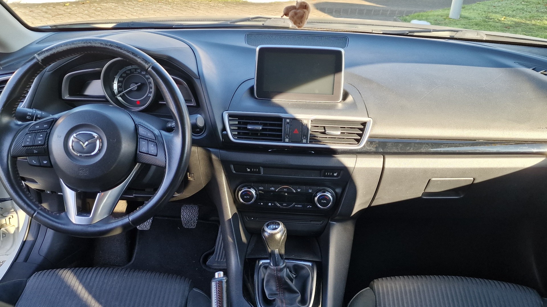 MAZDA 3 2.0 16V Ambition Plus-image-9