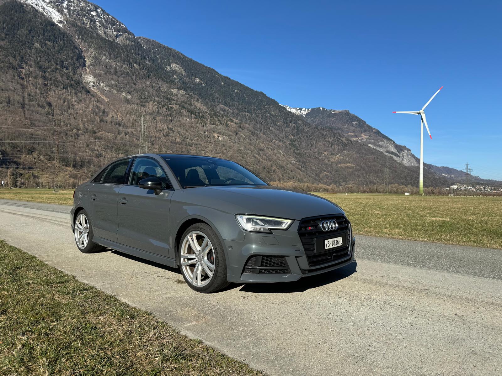 AUDI S3 Limousine 2.0 TFSI quattro S-tronic