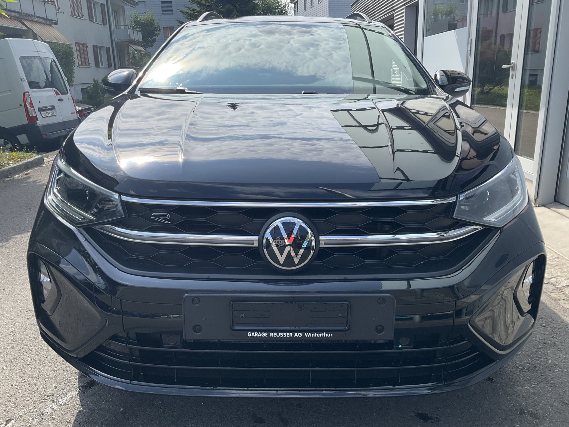 VW TAIGO 1.5 TSI DSG R-LINE *** NAVI DISCOVER MEDIA & RÜCKFAHRKAMERA ***-showroom-element-1