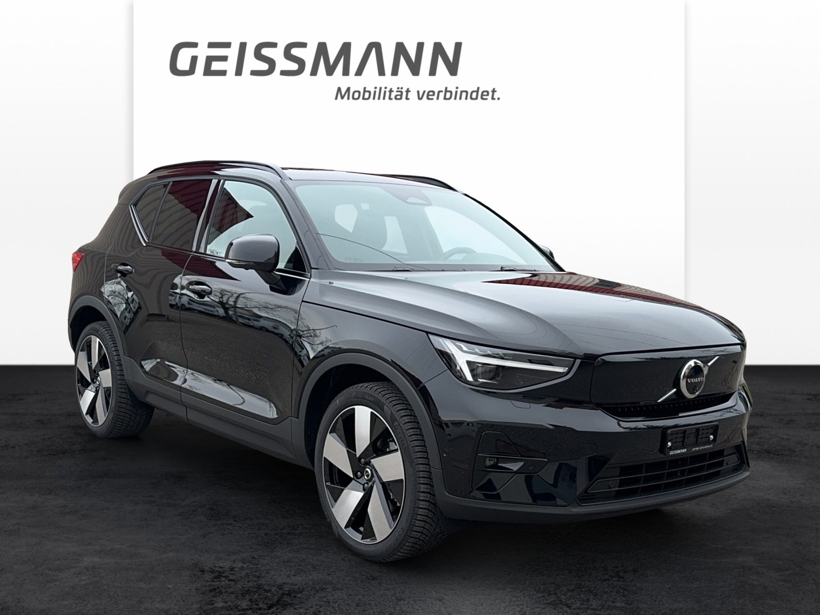 VOLVO XC40 E80 Twin Ultimate AWD-showroom-element-1