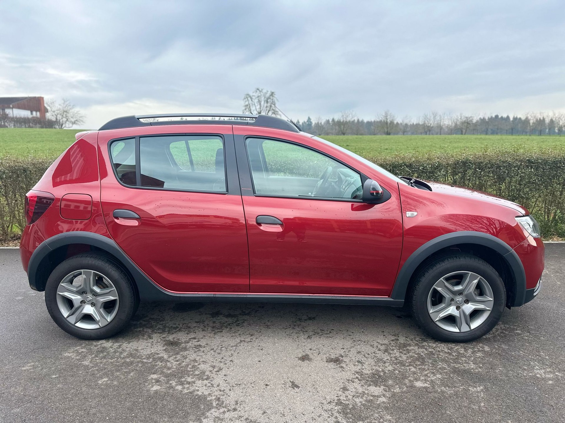DACIA Sandero Tce 90 Stepway Automatic-showroom-element-3