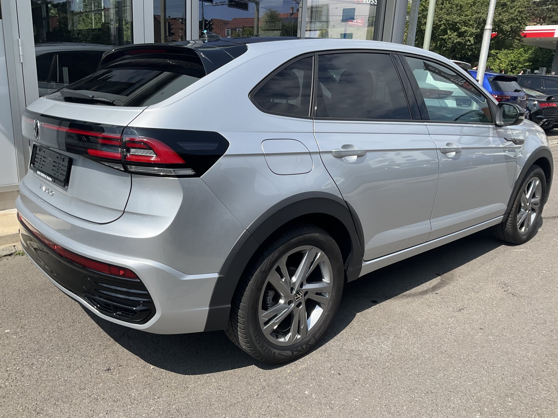 VW TAIGO 1.5 TSI DSG R-LINE BLACK STYLE *** PANORAMAGLASDACH ***-showroom-element-3