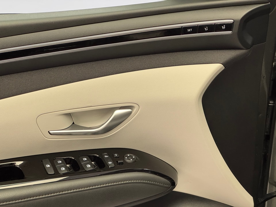 Tucson 1.6 T-GDi HEV Vertex 4WD