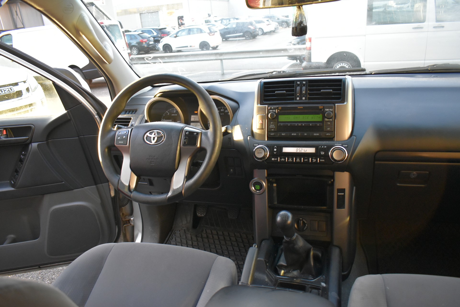 TOYOTA Land Cruiser 3.0 TD Linea Terra-image-5
