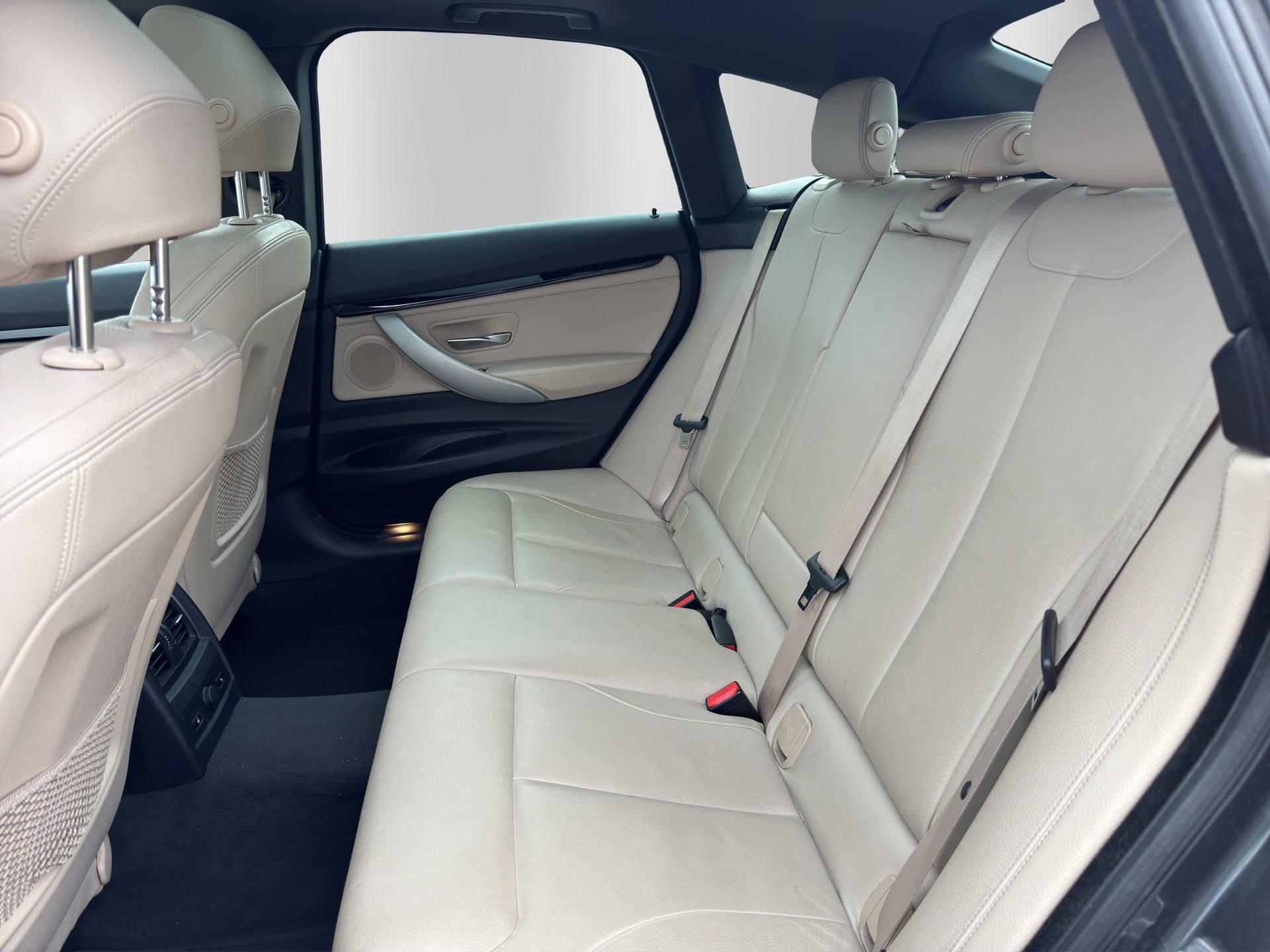 BMW 340i GT xDrive M Sport Steptronic-image-10