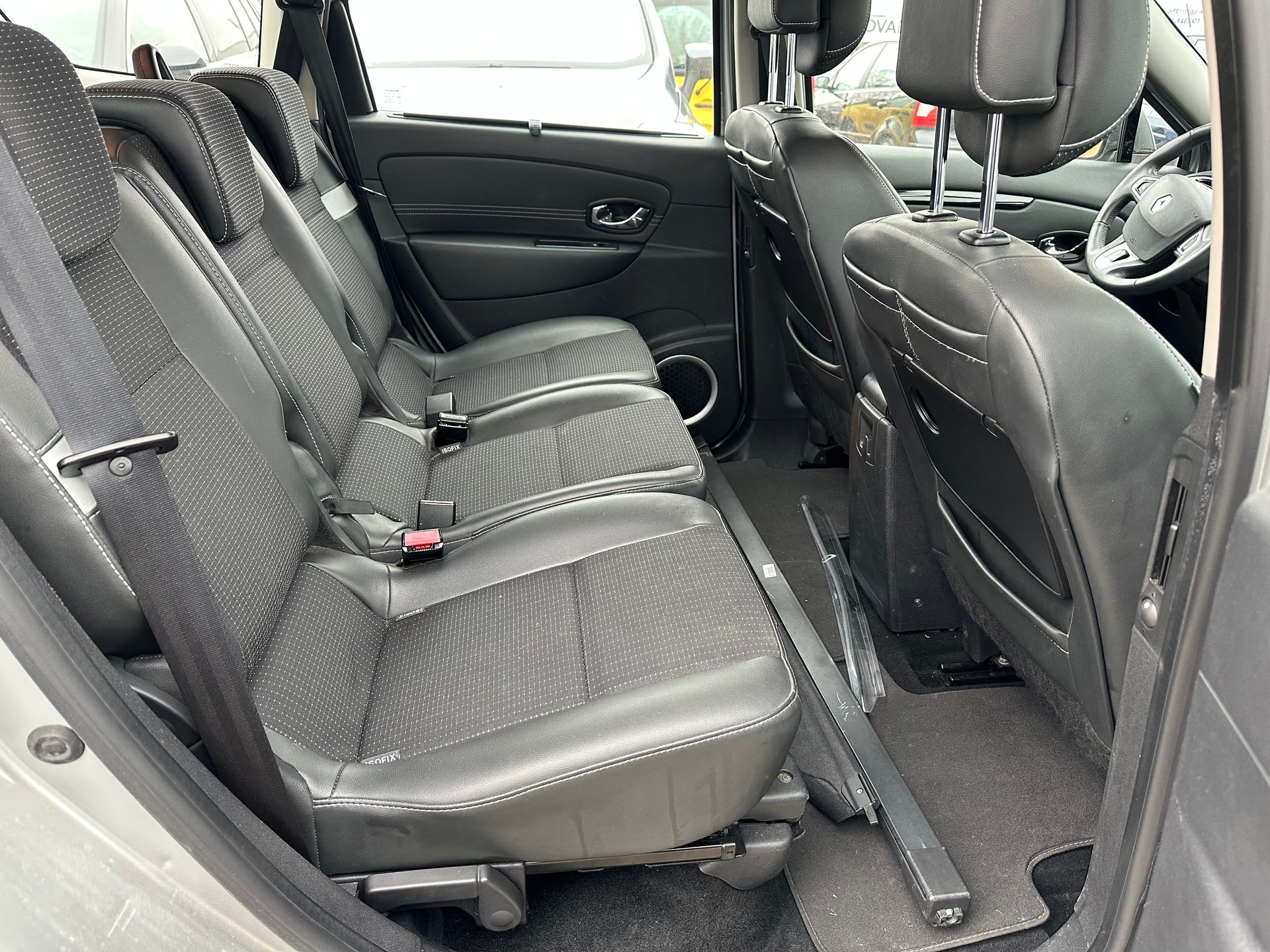 RENAULT Grand Scénic 1.5 dCi Expression EDC-image-6