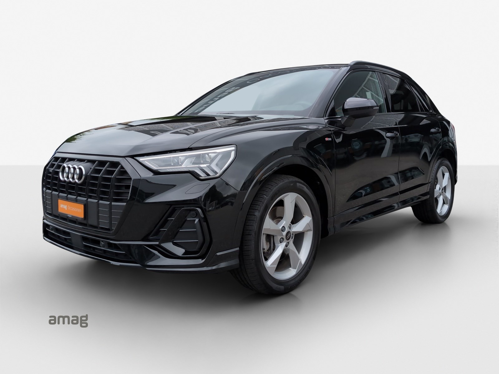 AUDI Q3 40 TDI S line quattro S-tronic