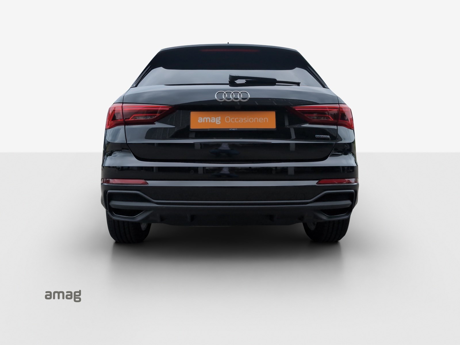 AUDI Q3 40 TDI S line quattro S-tronic-showroom-element-3