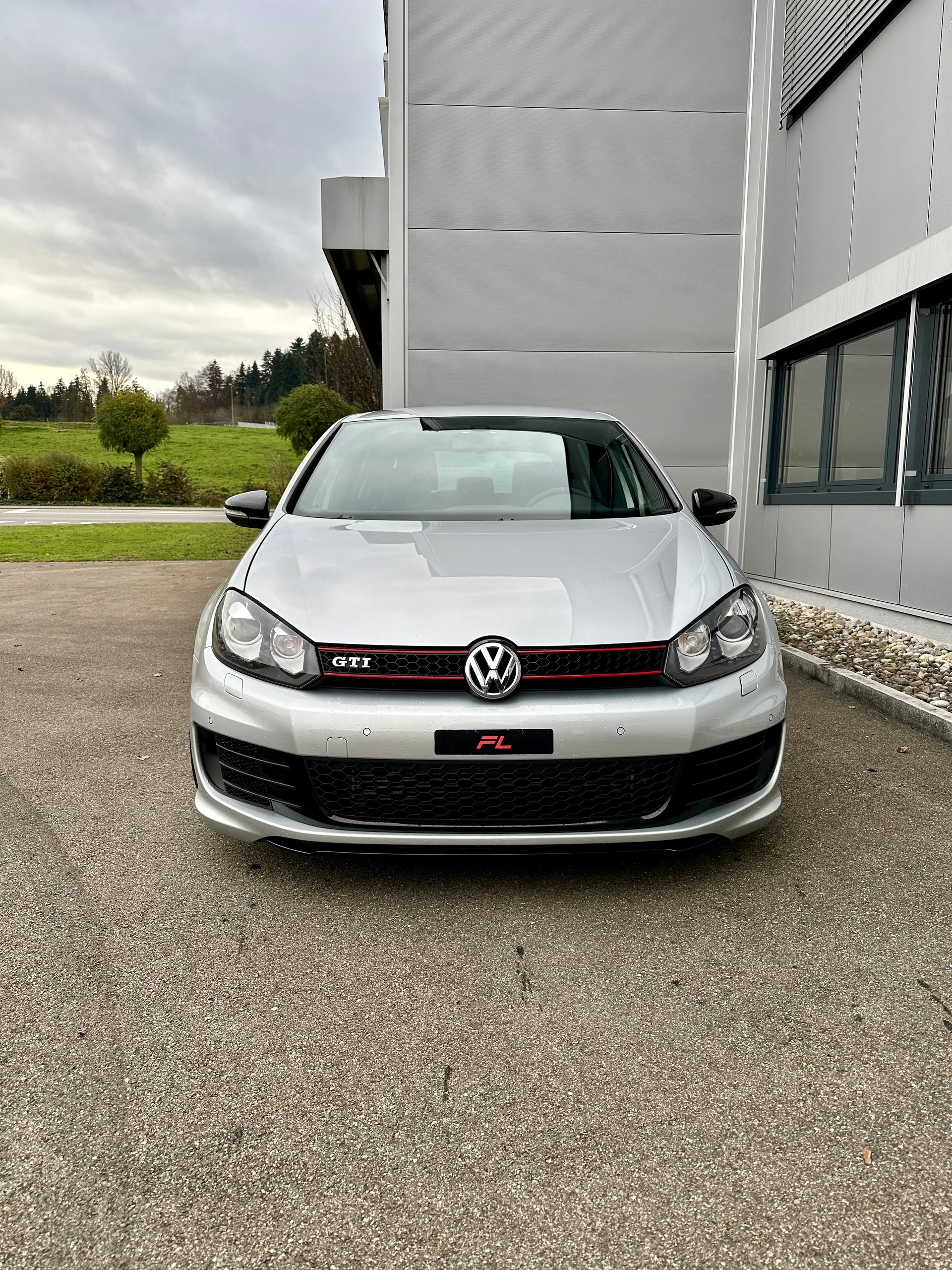 VW Golf 2.0 TSI GTI Edition 35 O.C.T-image-1