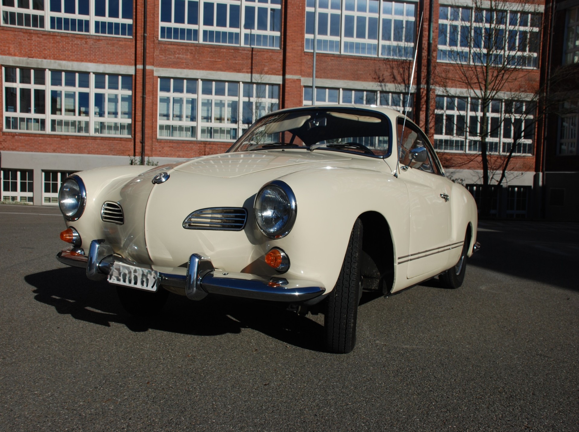 VW KARMANN-GHIA