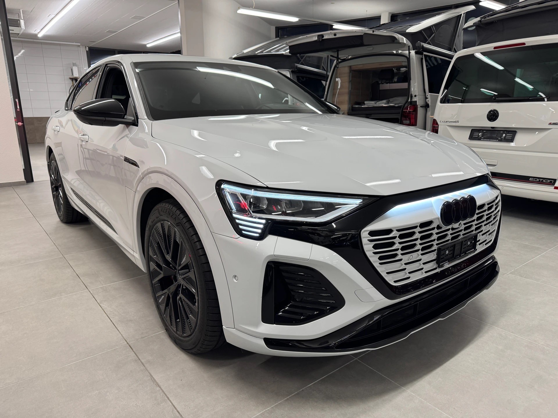 AUDI Q8 Sportback 50 e-tron Black Edition quattro ((340PS)) *Np.111'220.-* CH Auslieferung-image-7