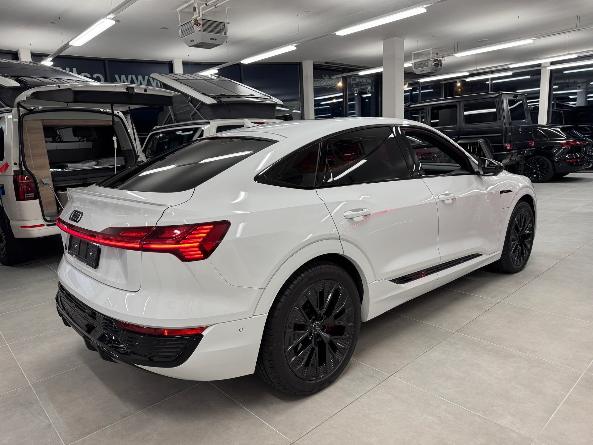 AUDI Q8 Sportback 50 e-tron Black Edition quattro ((340PS)) *Np.111'220.-* CH Auslieferung-image-8