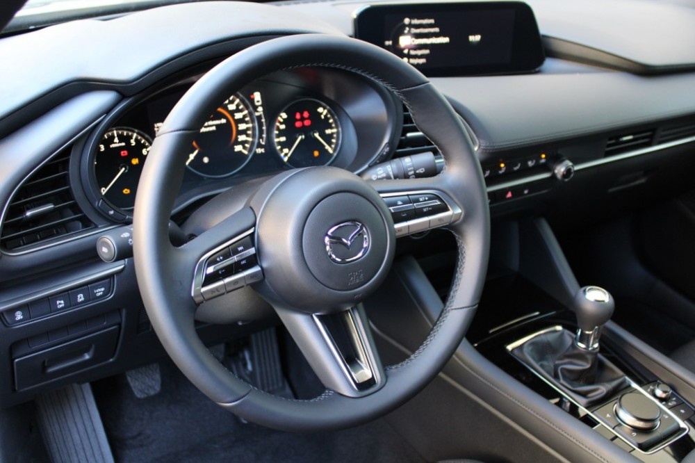 MAZDA 3 Hatchback SKYACTIV-G M Hybrid 140 Centre Line Automat-image-8